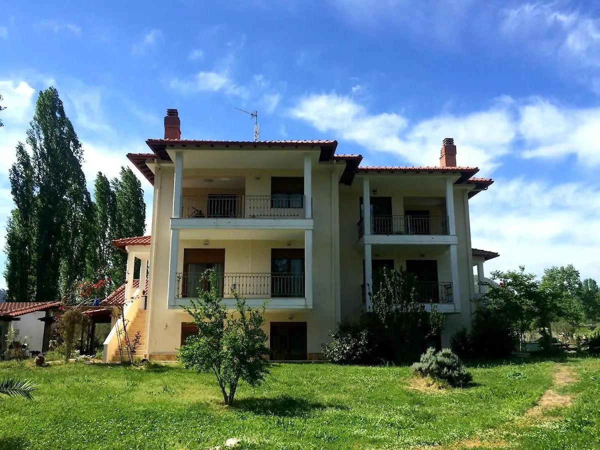 Luxurius Comfy 2-Floor Apartment With Big Yard location